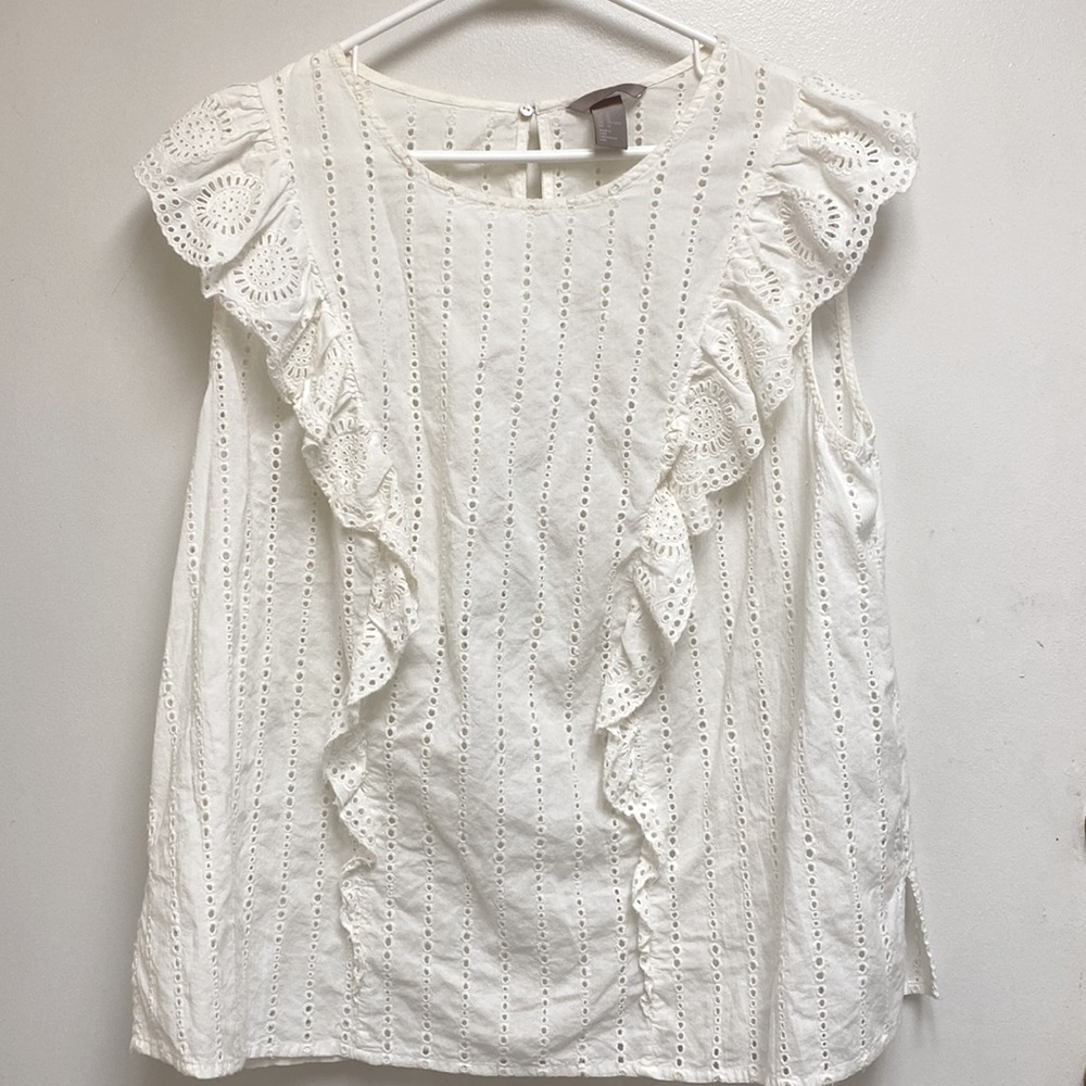Hm Xl wear once white color